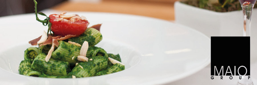 Maccheroncino di mais al pesto di rucola, mandorle e bottarga di tonno